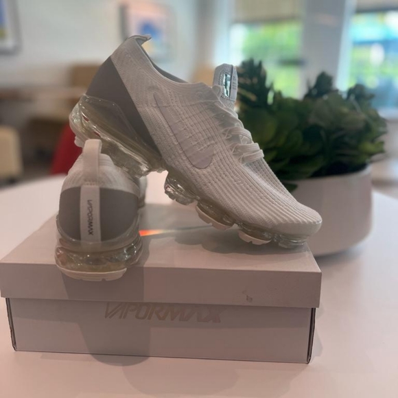 Nike Air Max Vapormax Fliknit 3 - Picture 1 of 5